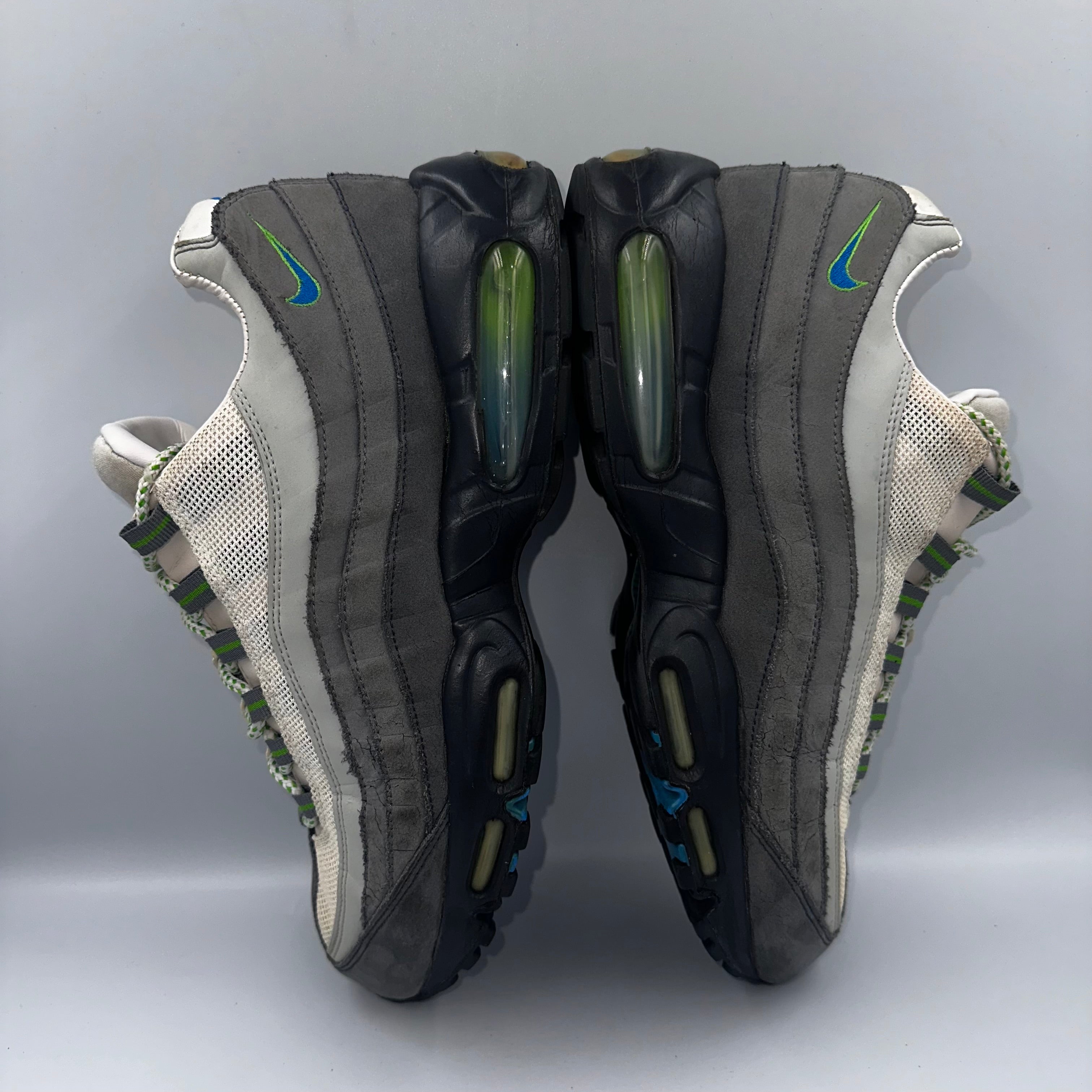 Nike Air Max 95 Apple Green UK 10 three-quarter front angle