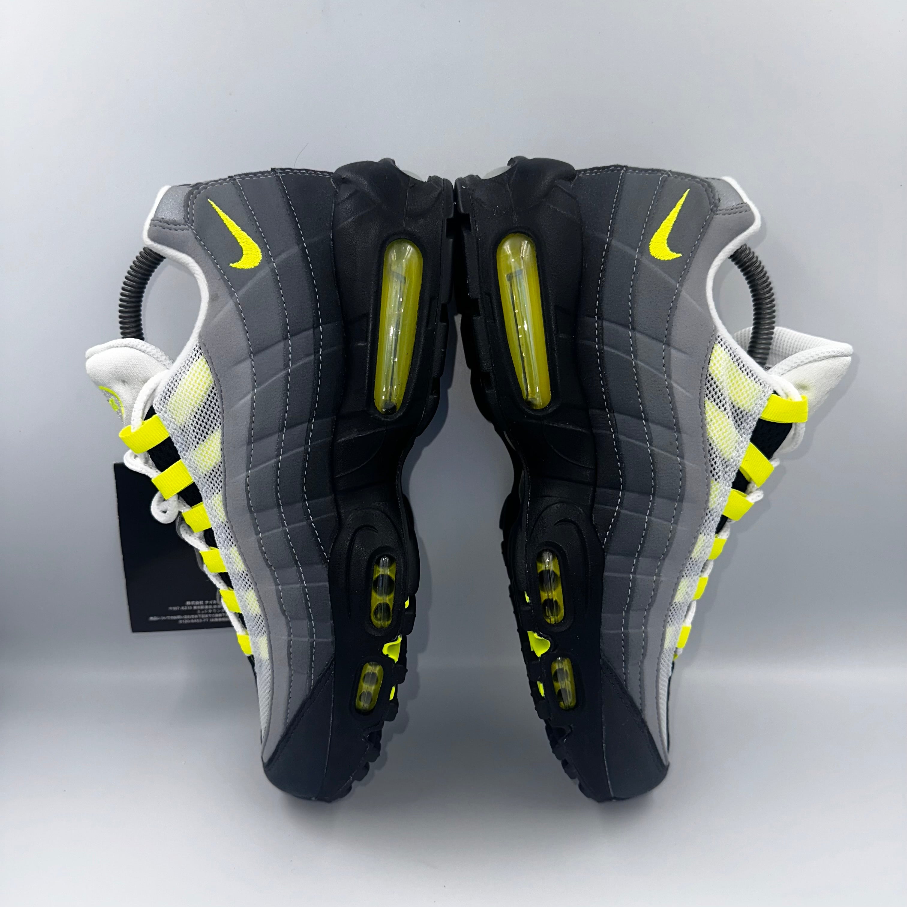 Nike Air Max 95 OG Neon 2020 UK 7.5 three-quarter front angle