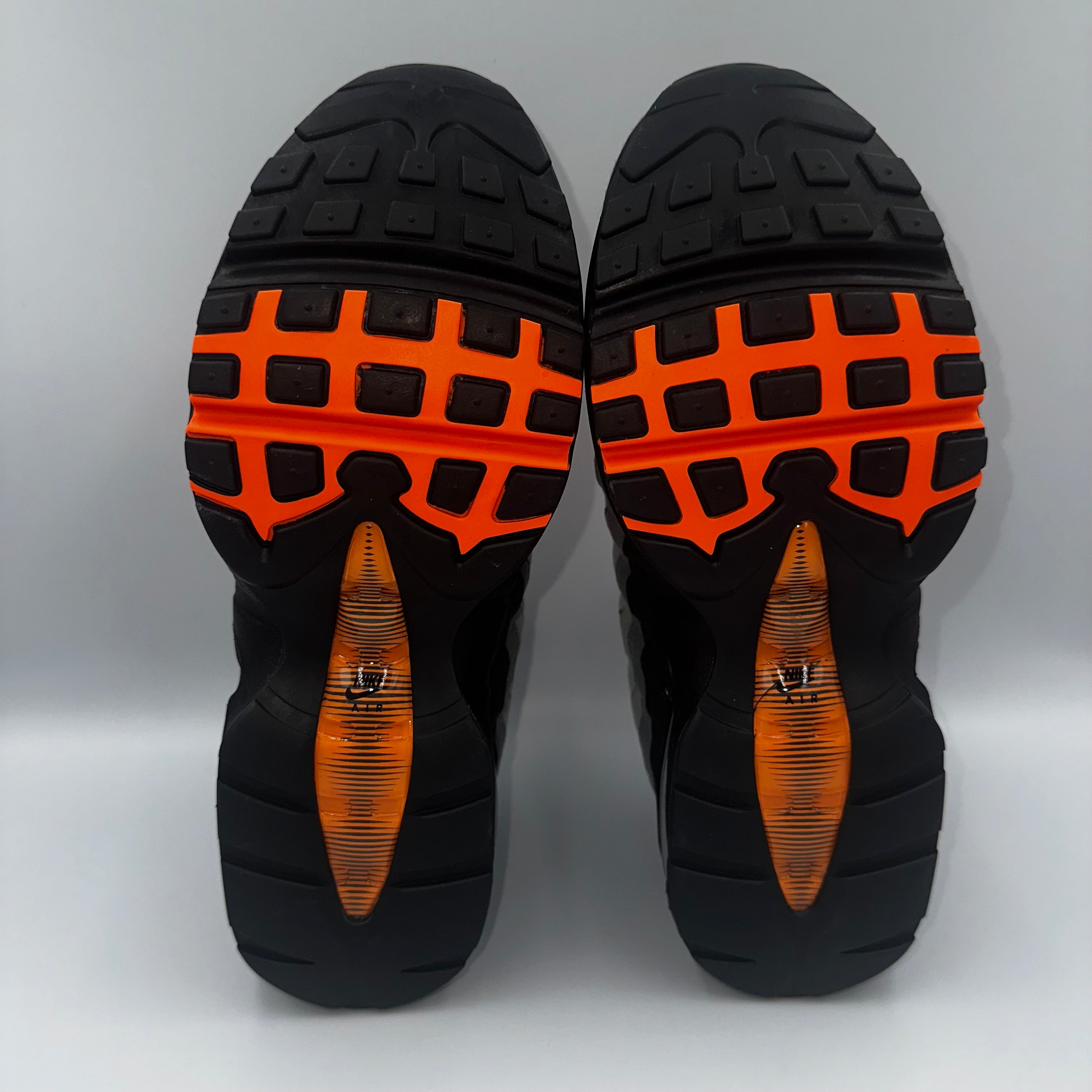 Nike Air Max 95 OG Mandarin 2025 “Big Bubble”  GS heel and counter detail