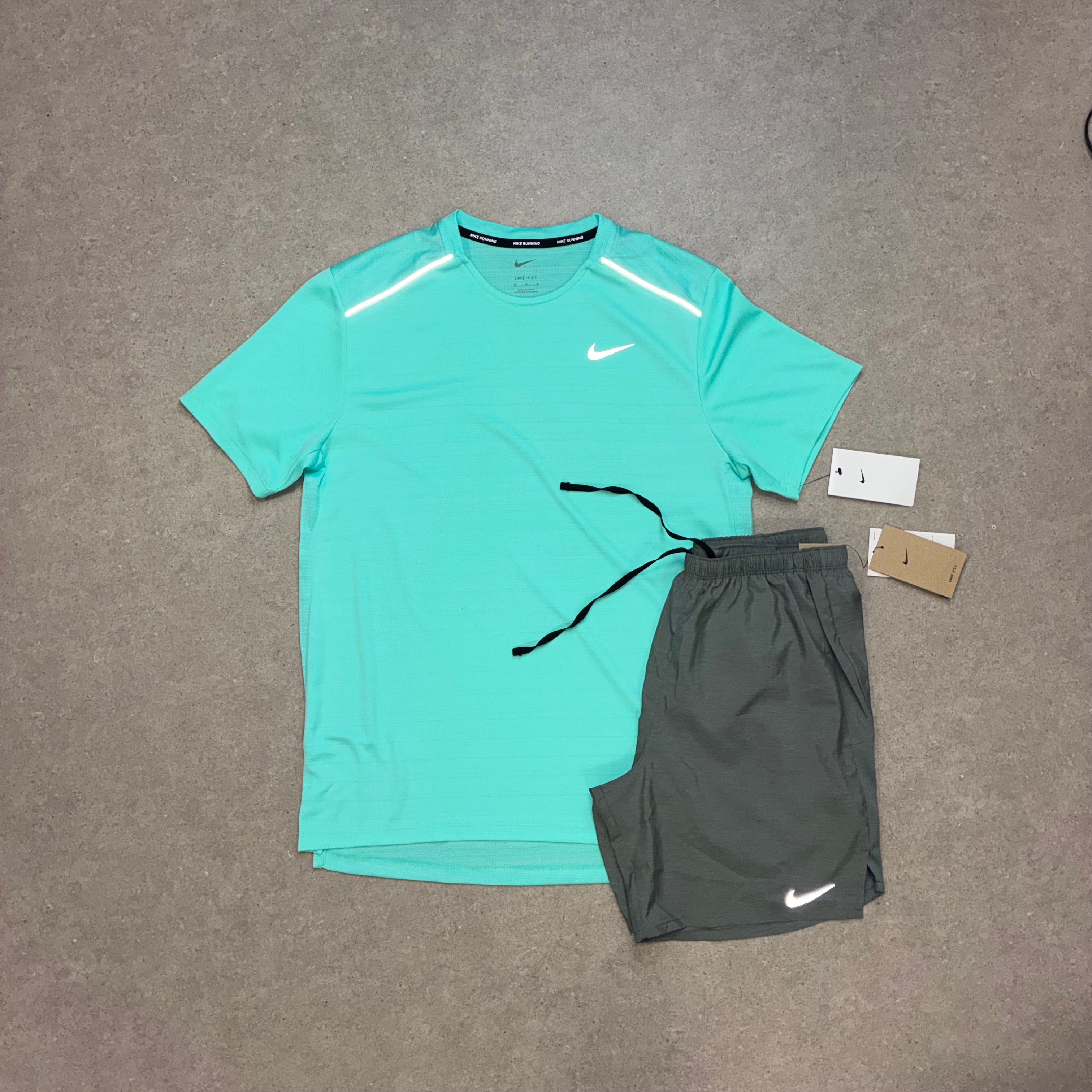Nike Miler Hyper Turquoise