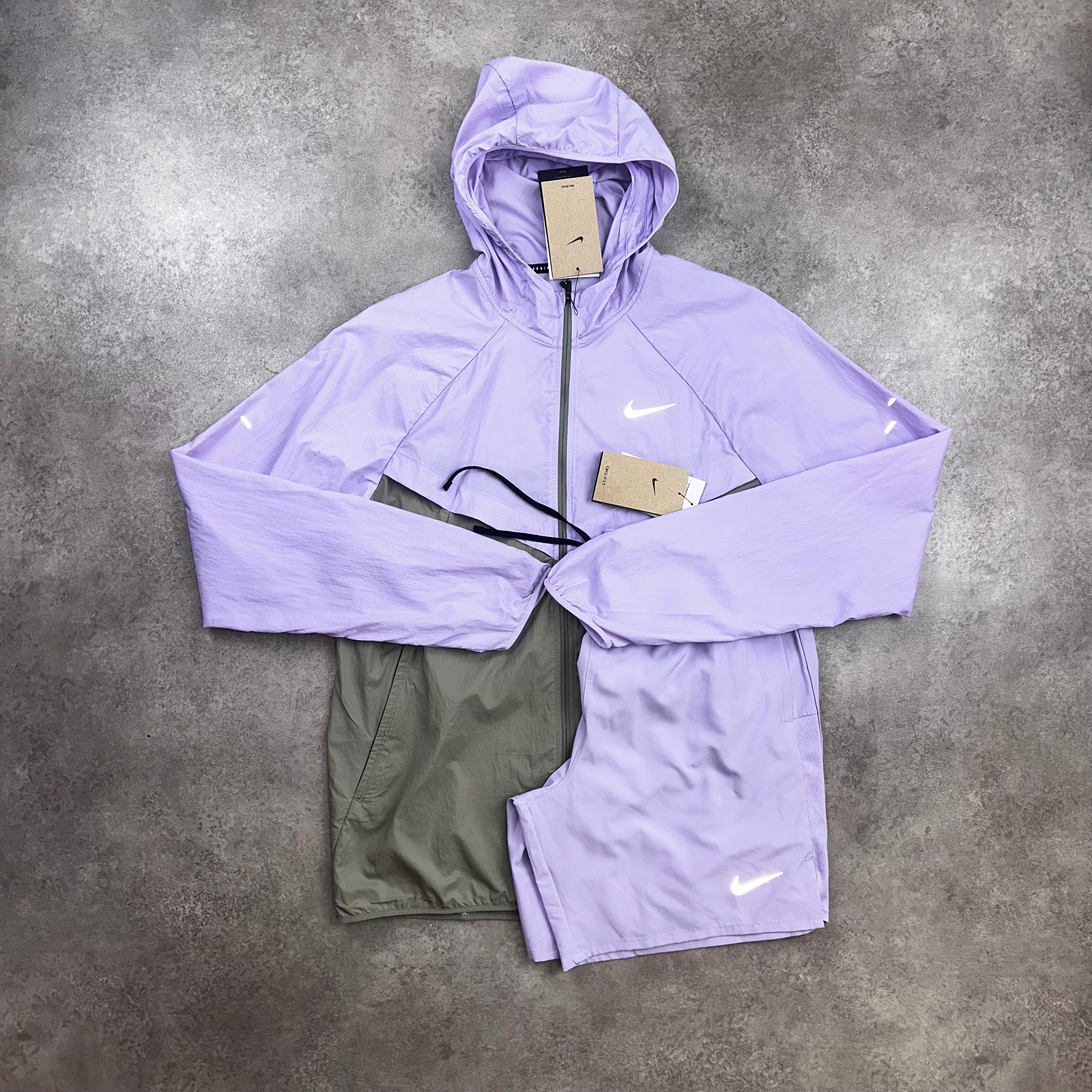 Nike Stride Windbreaker & Challenger Shorts Violet front view