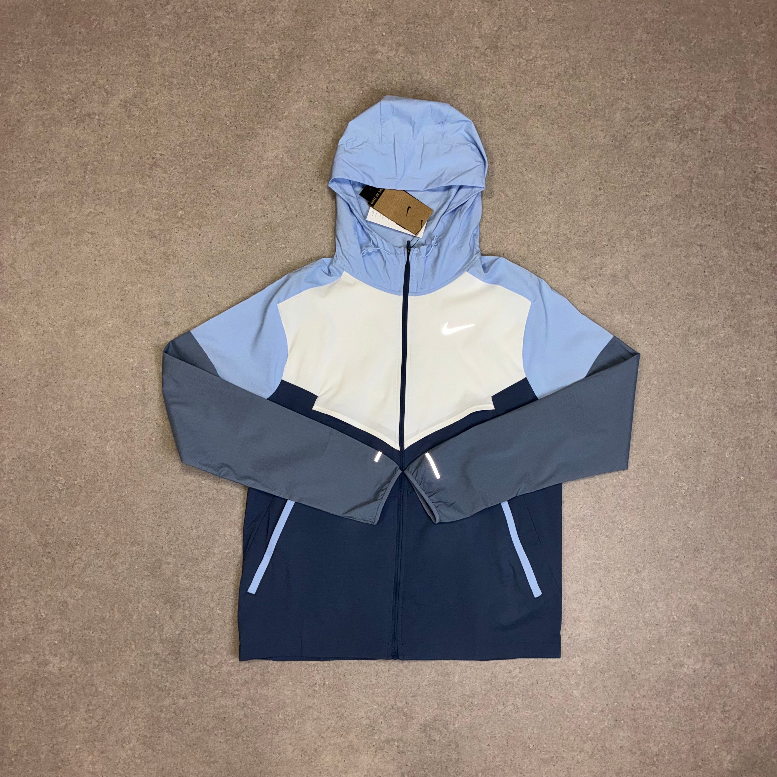 Nike Windbreaker White / Diffused Blue