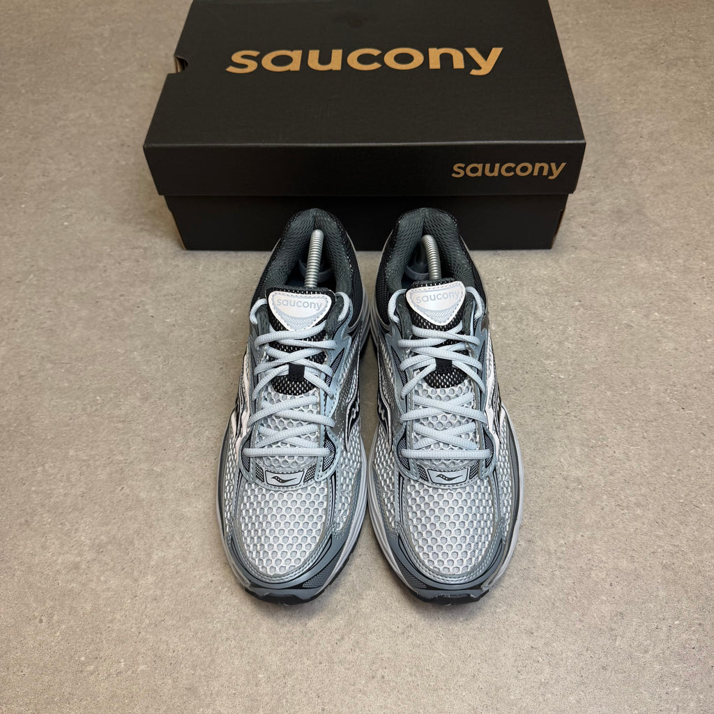 Saucony ProGrid Omni 9 Microchip