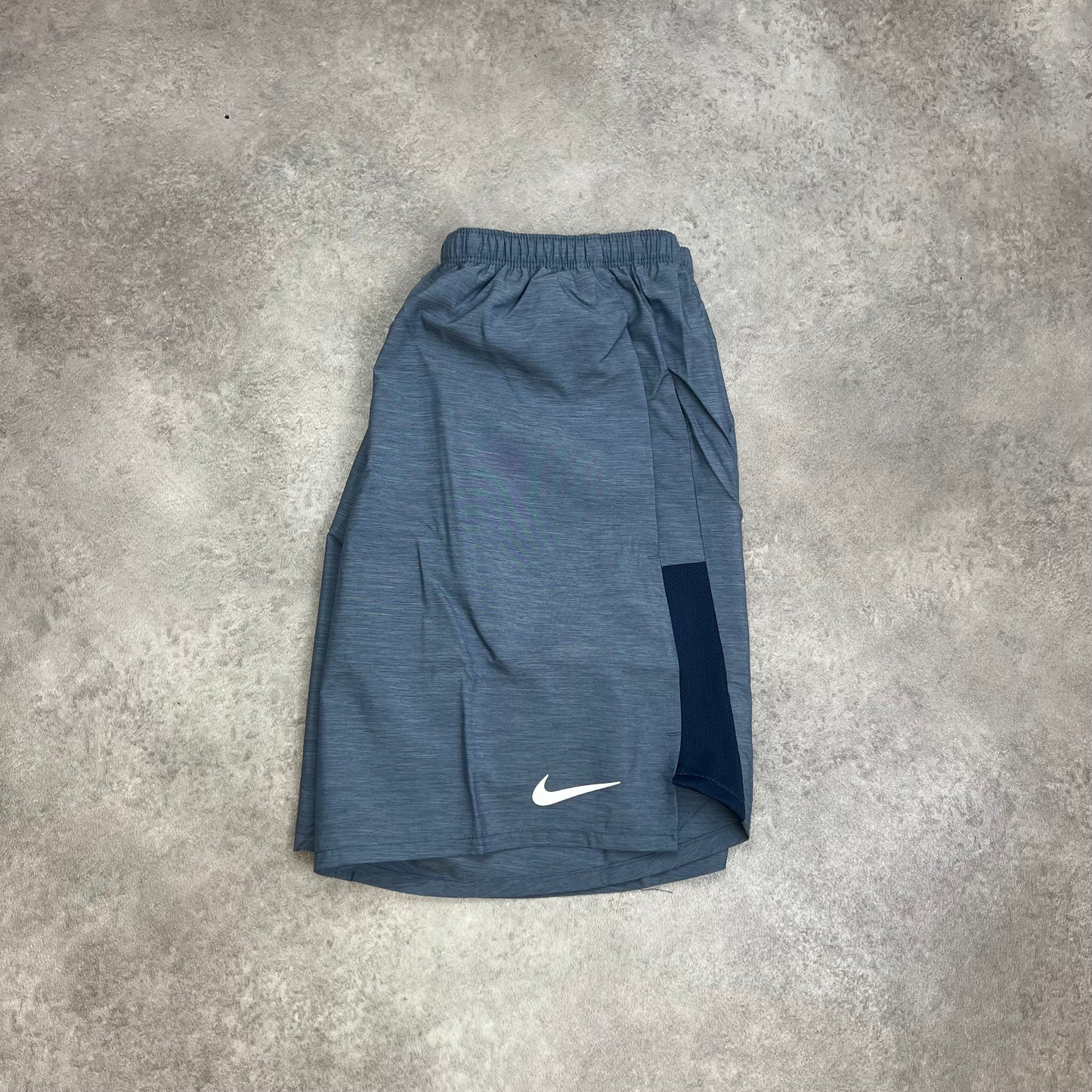 Nike Challenger Shorts 7 Inch Light Obsidian