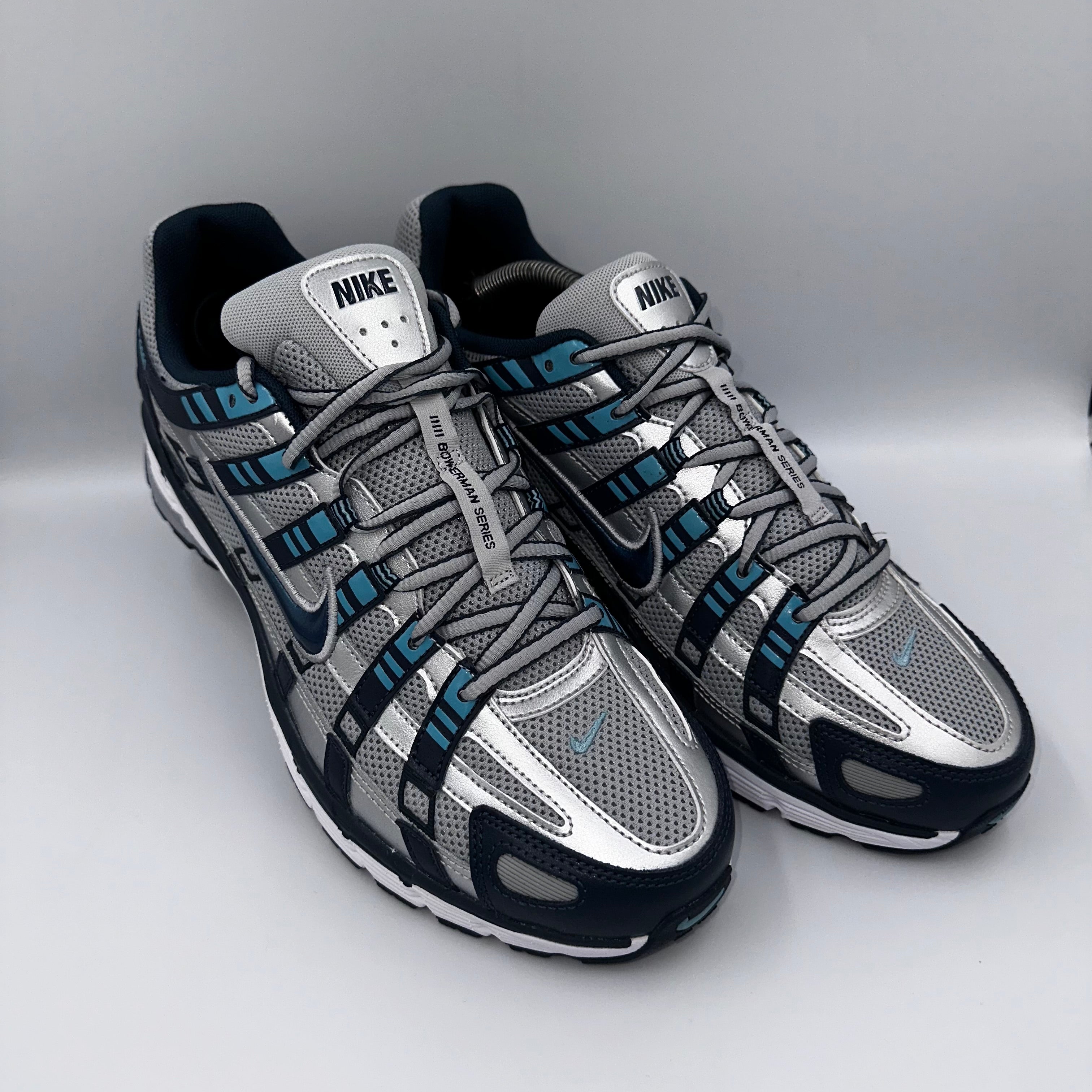 Nike P-6000 Armory Navy / Metallic Silver UK 11 lateral side profile