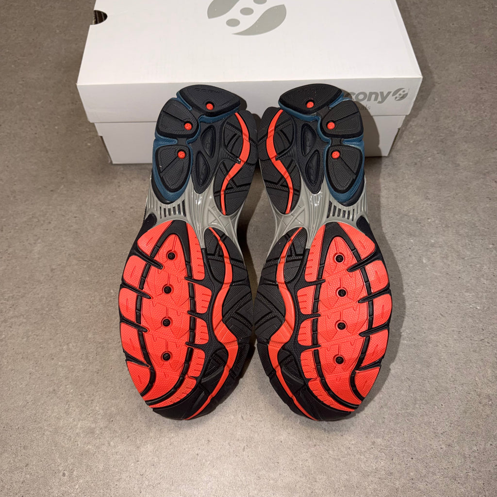 Saucony ProGrid Omni 9 – Black / Multi