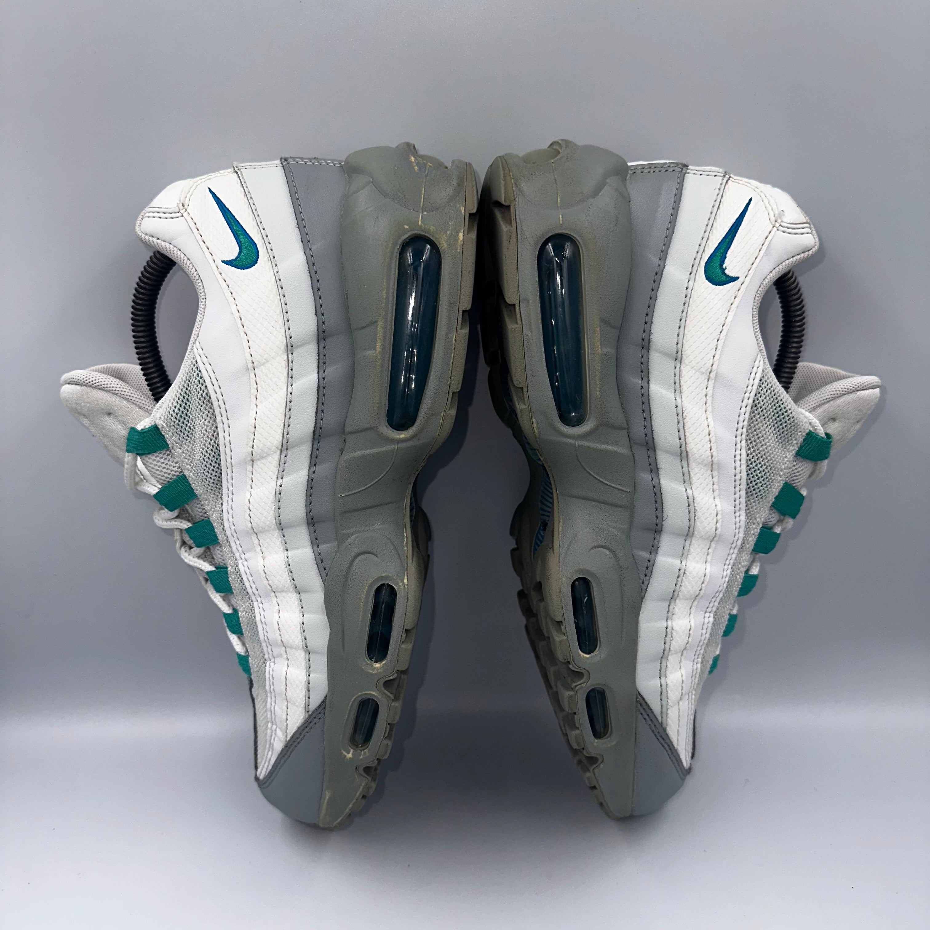 Nike Air Max 95 Emerald Green UK 7.5 three-quarter front angle