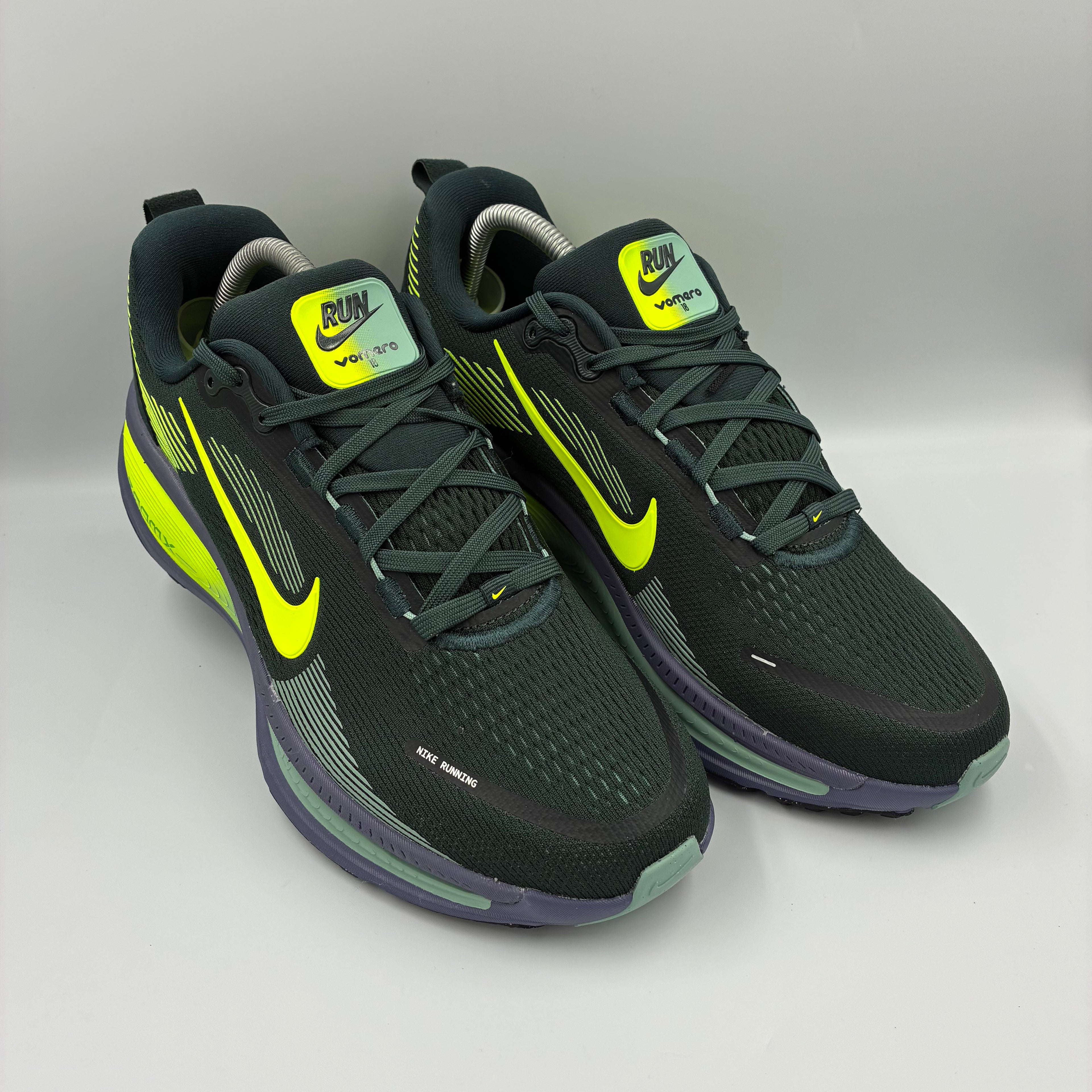 Nike Vomero 18 Seaweed / Volt-Cannon UK 8