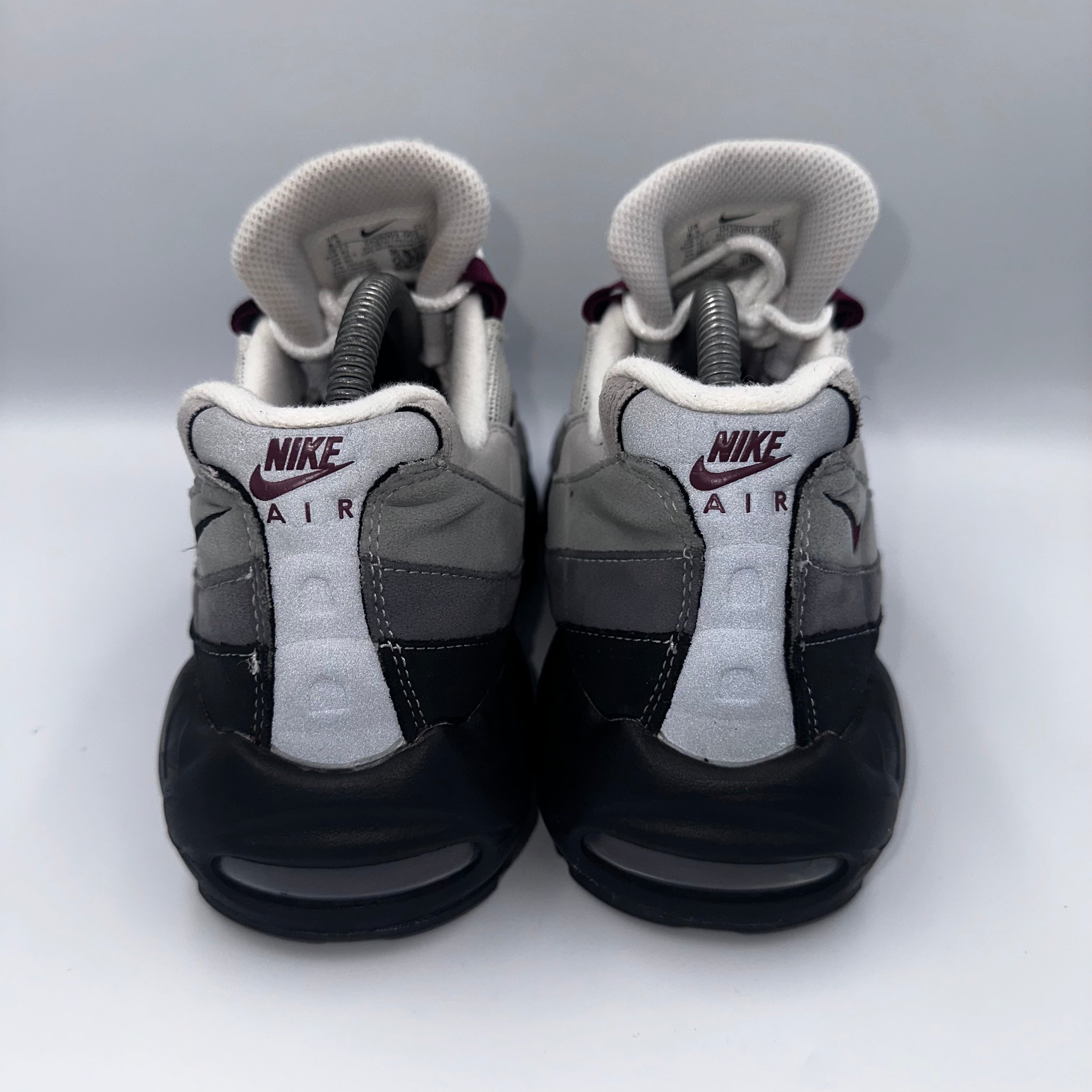 Nike Air Max 95 OG Beetroot UK 7.5 outsole view
