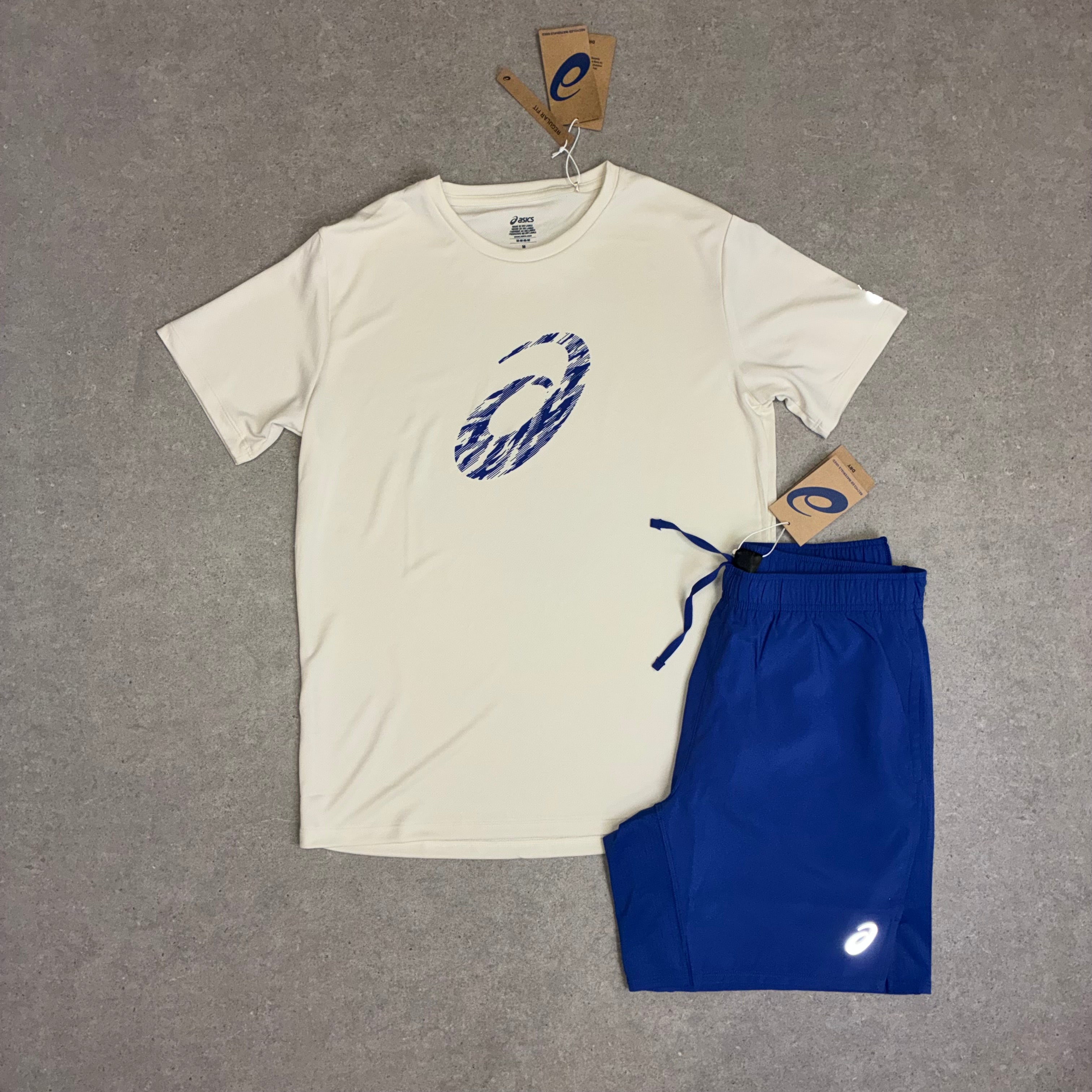 ASICS Sport GPX SS T-Shirt Birch / Dark Cobalt  & Shorts Dark Cobalt