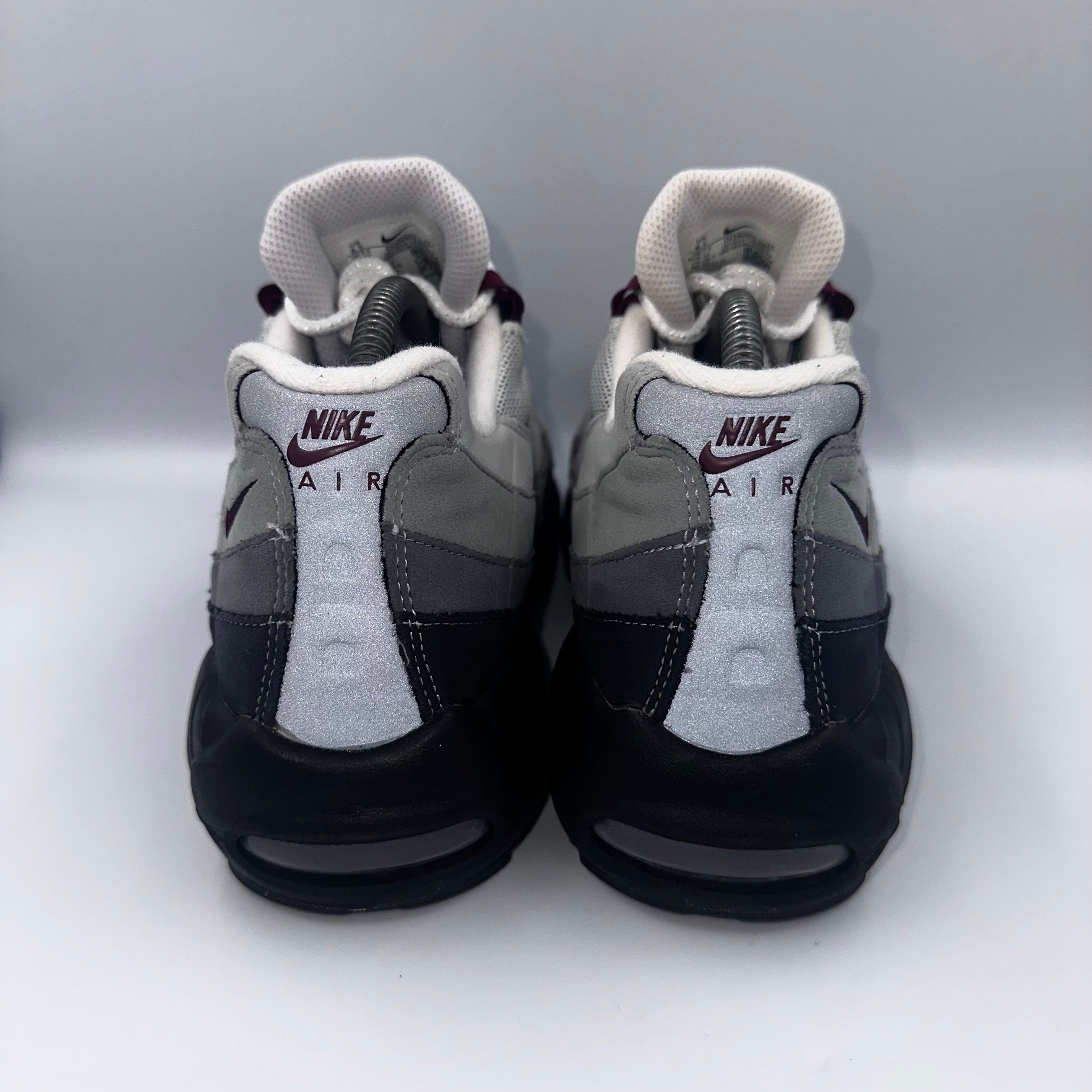 Nike Air Max 95 OG Beetroot UK 7.5 outsole view